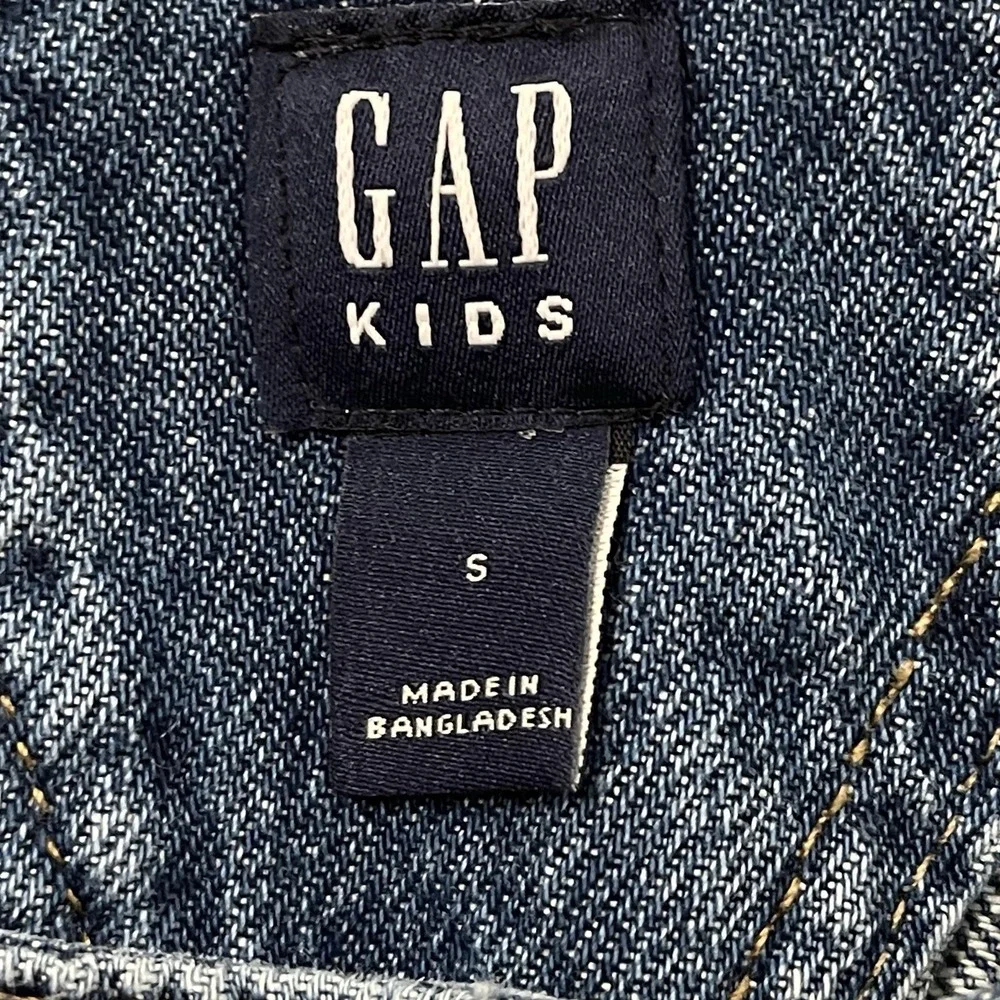 GAP kids distressed